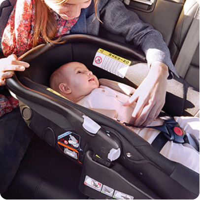 Baby car seat 2025 that lies flat